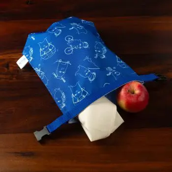 Svačináček vzor postavičky a zabalená svačina